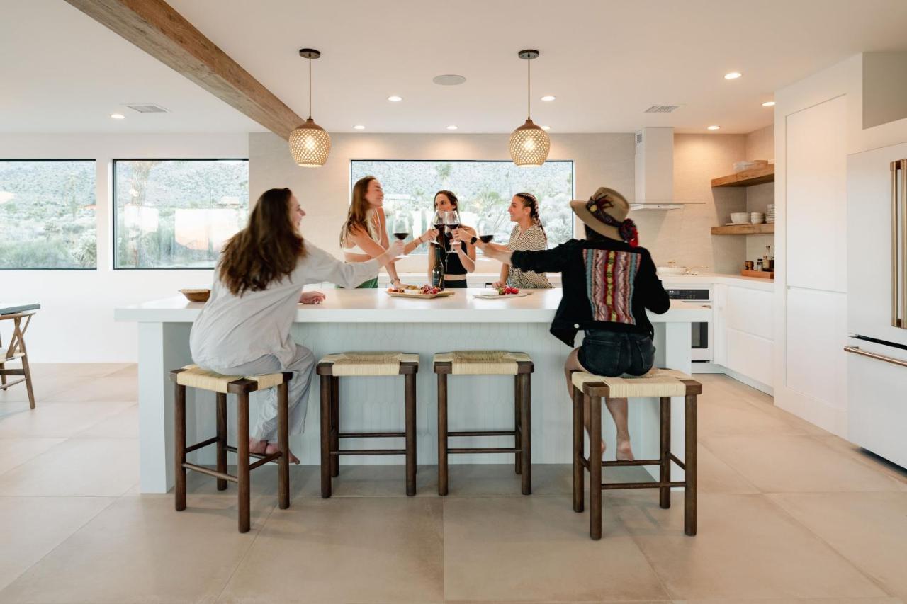 Amaru Muru - Luxury Retreat With Pool/Hot Tub/Yoga Joshua Tree Bagian luar foto