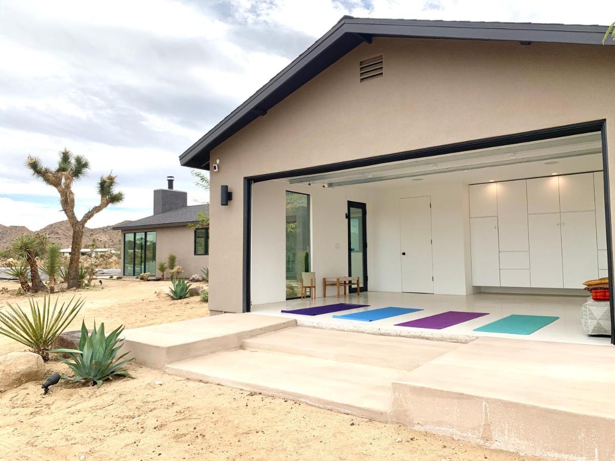Amaru Muru - Luxury Retreat With Pool/Hot Tub/Yoga Joshua Tree Bagian luar foto