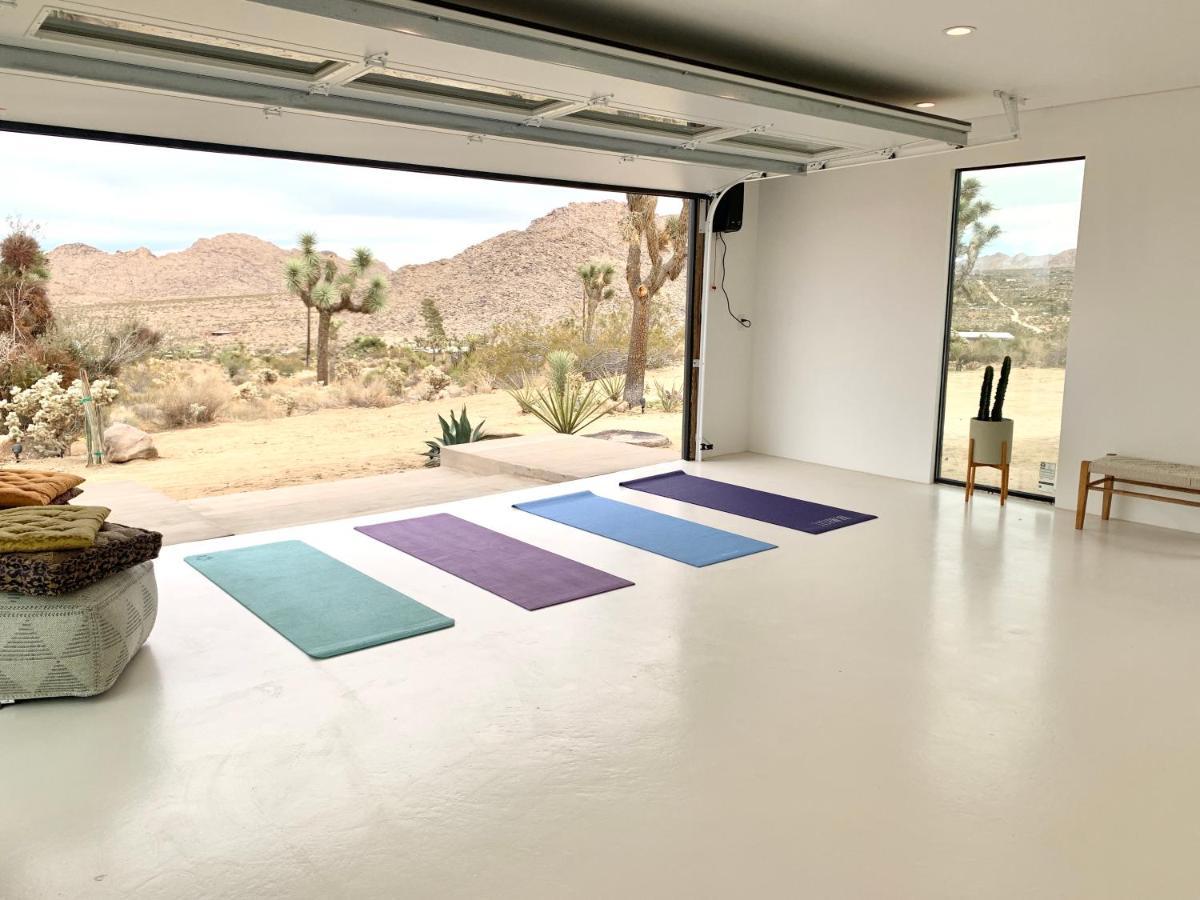 Amaru Muru - Luxury Retreat With Pool/Hot Tub/Yoga Joshua Tree Bagian luar foto